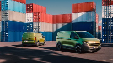 Seiten- und Heckansicht des neuen VW-Transporters 