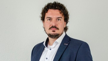 Basierend auf dem jüngsten Markreport rät ELVIS-Vorstand Nikolja Grabowski dazu, in moderne Technologien zu investieren, um wettbewerbsfähig zu bleiben.