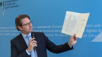 Andreas Scheuer, Urkunde, Aktion Abbiegeassistent