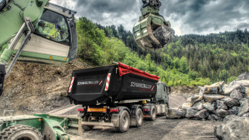 Schwarzmüller Kipper