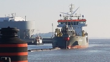 Seehafen Emden