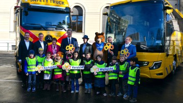 TV_Daimler_Blicki_Safety_Truck