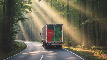 TV_Lkw_Trailer_Kögel