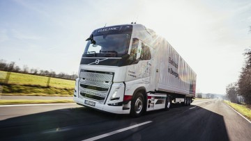 Lkw_Strasse_Fiege