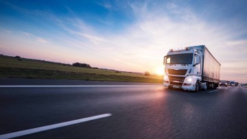 Transport_Lkw_Strasse