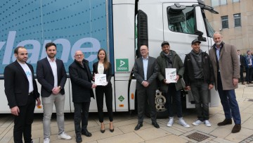 Hylane Übergabe Wasserstoff-Lkw