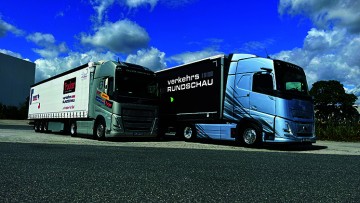 Volvo Trucks FH Aero 460 I-Save gegen den VR-Truck