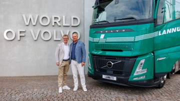 Roger Alm, President Volvo Trucks (links) und Valter Lannutti, CEO Lannutti Group