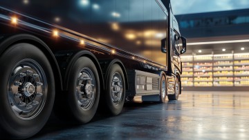 LKW von der Seite abgebildet