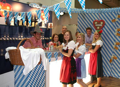 Vogel-Standparty auf der IAA 2010