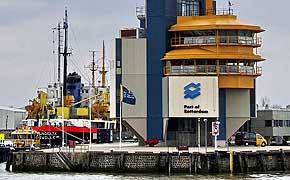 Rotterdam: Erreichbarkeit für Großfrachter verbessert Hafen Rotterdam 290