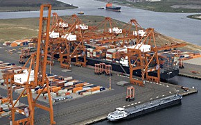Hafen Amsterdam: Drei Containerdienste nach Asien Amsterdam