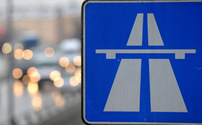 A 100, Autobahn, Stau, Straßenschild