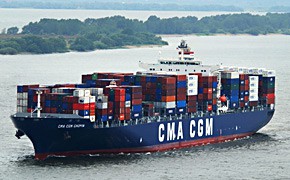CMA CGM Containerschiff 