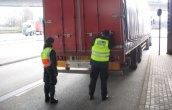 Container-Checker beschleunigen Leercontainerabfertigung ContainerChecker172