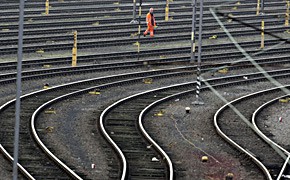 Landtag: Kein Vorrang für Güterzüge vor S-Bahnen 