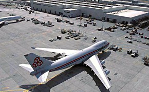 Dubai_International_290