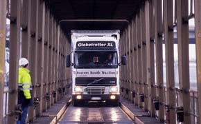 Eurotunnel: LKW-Aufkommen sinkt im ersten Quartal 2009 um 55 Prozent Eurotunnel