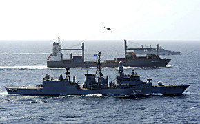 Hansa Stavanger mit Fregatten