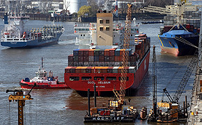 Hafen Hamburg: Mieten steigen „kontrolliert“ Kaimauerbau Hafen Hamburg 290