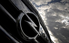 Opel, Logo, Gewitterwolke