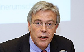 HHLA-Chef fordert Lockerung des Sonntagfahrverbots Peters