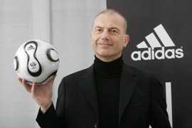 Adidas lässt Distributionszentrum in der Ukraine bauen