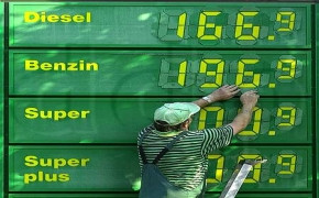 Benzin Tankstelle Preistafel