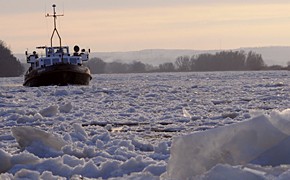 binnenschiff_eis290