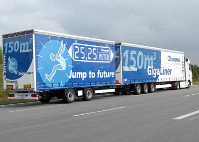 Niedersachsen verteidigt umstrittenen Versuch mit 25-Meter-LKW gigaliner_400