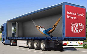 Kreative LKW-Werbung