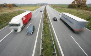 Hessen: Kraftfahrer bekommen von 2010 an mehr Geld