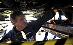 IG Metall will Jobs im KFZ-Handwerk sichern KFZ, Werkstatt