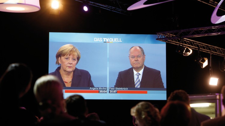 17,6 Millionen Zuschauer bezeugen das Versprechen von Angela Merkel, dass es mit ihr keine PKW-Maut ...