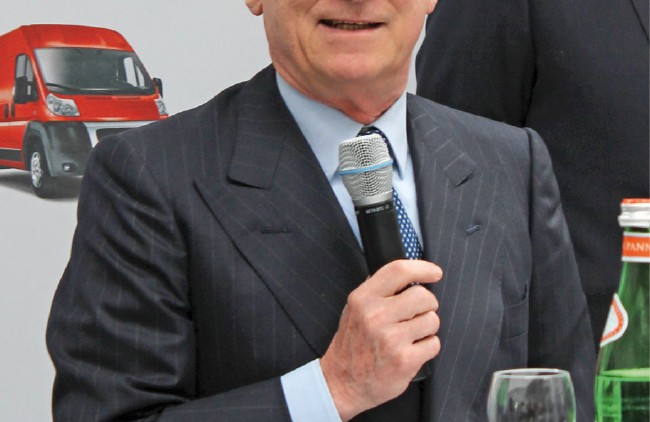 Was erlauben Fiat! In der Fußballwelt ist der 74 Jahre alte Italiener für seine offenen Worte berüch ...