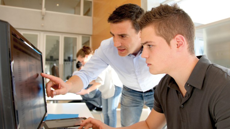 Berufsbegleitend studieren
