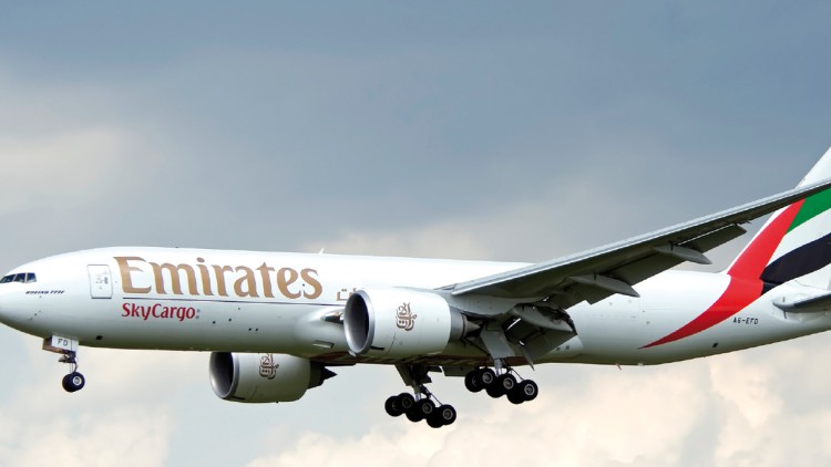 Emirates baut Dubai aus