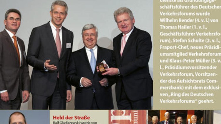 Mit einem kräftigen Schnitt durchtrennten sie das ...