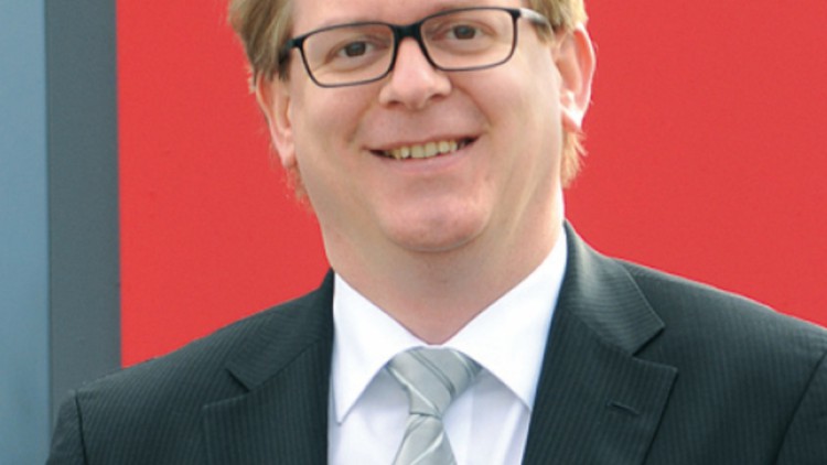 Cyrill Gaechter (43, Bild) ist seit Anfang April 2013 neuer Landesleiter von Gebrüder Weiss Air & S ...