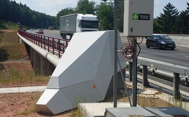 Am Rande: 100.000 Lkw- und Autofahrer geblitzt