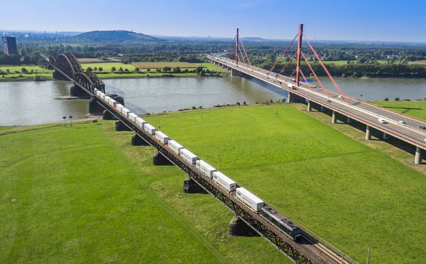 LKW- und Bahnfrachtraten nur leicht gestiegen