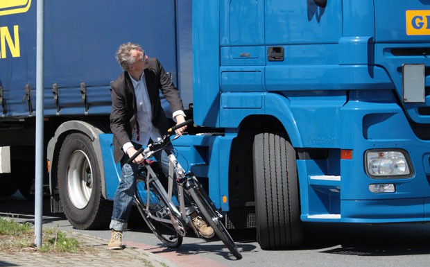 Parlamentarische Staatssekretärin Reiche fordert besseren Schutz für Radler