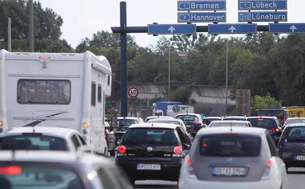 Neue Fährverbindung über die Elbe soll die A7 entlasten