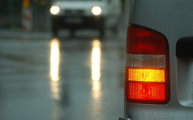 Urteil: Dem Blinker nicht vertrauen