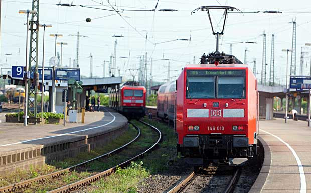 DB will schlanker werden und Führungskräfte abbauen