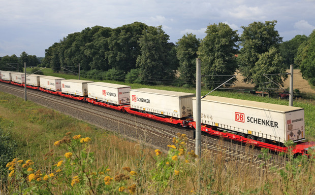 DB Schenker baut den Standort Rostock aus