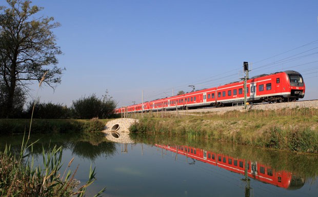 Eisenbahnregulierung: Experten fordern weitere Verbesserungen 