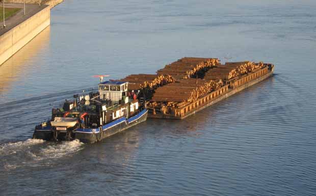 Mehr Rohstoffe auf die Donau bringen