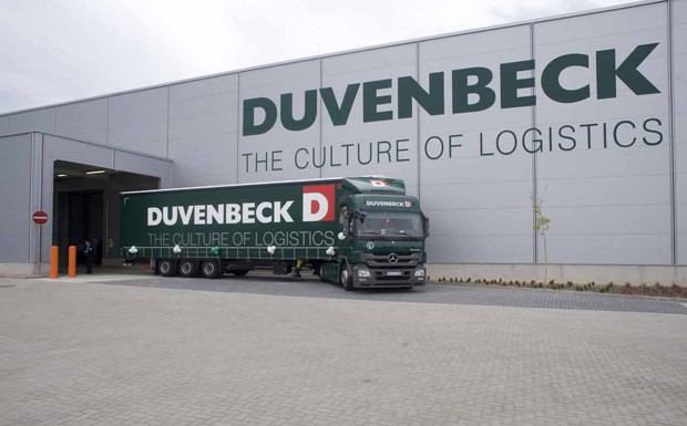 Duvenbeck arbeitet für Daimler in Ungarn