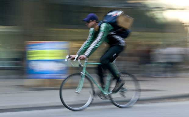 Frankreichs Fahrradkuriere begehren auf